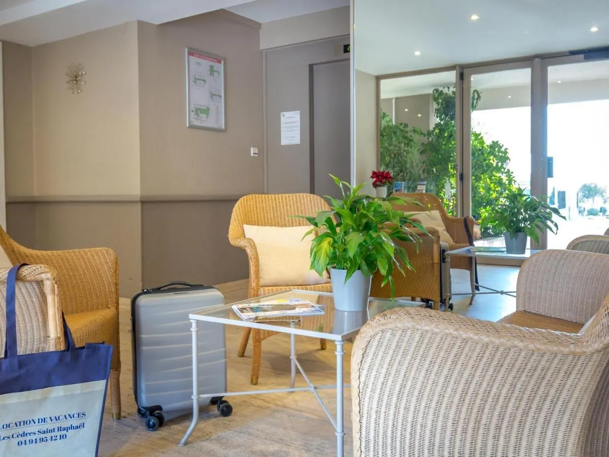 Studio Climatise Pour 2, Proche Plage Et Commerces, Animaux Admis, Wifi, Parking - Fr-1-466A-20 Saint-Raphaël 0*,  Francie